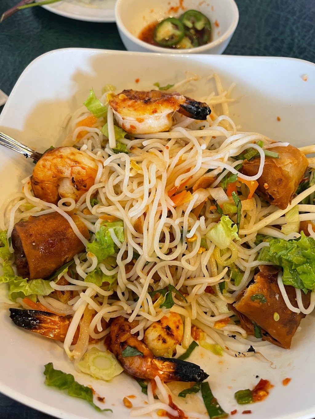 Minh Bistro | restaurant | 2645 Manhattan Blvd, Harvey, LA 70058, USA | 5043473303 OR +1 504-347-3303