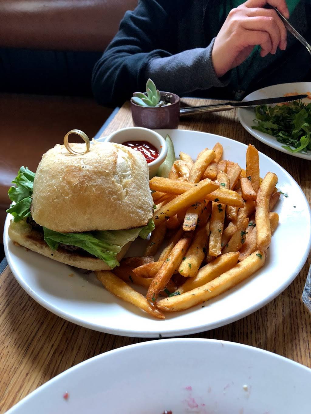 Due West | restaurant | 10005 CA-1, Point Reyes Station, CA 94956, USA | 4156631264 OR +1 415-663-1264