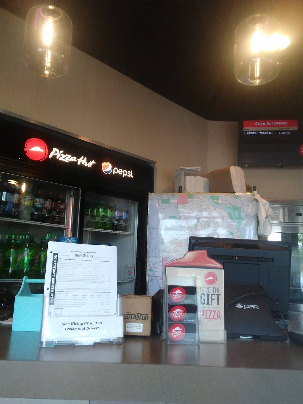 Pizza Hut | meal takeaway | 2985 Brookdale Dr, Brooklyn Park, MN 55444, USA | 7635665000 OR +1 763-566-5000