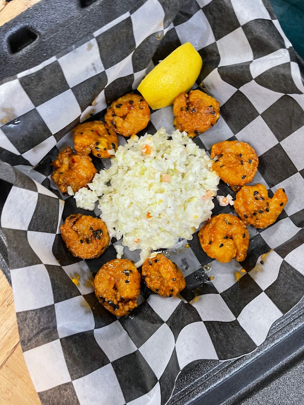 Coconut Charlies Pool Bar & Grill | restaurant | 520 N Ocean Blvd, Myrtle Beach, SC 29577, USA | 8438484700 OR +1 843-848-4700