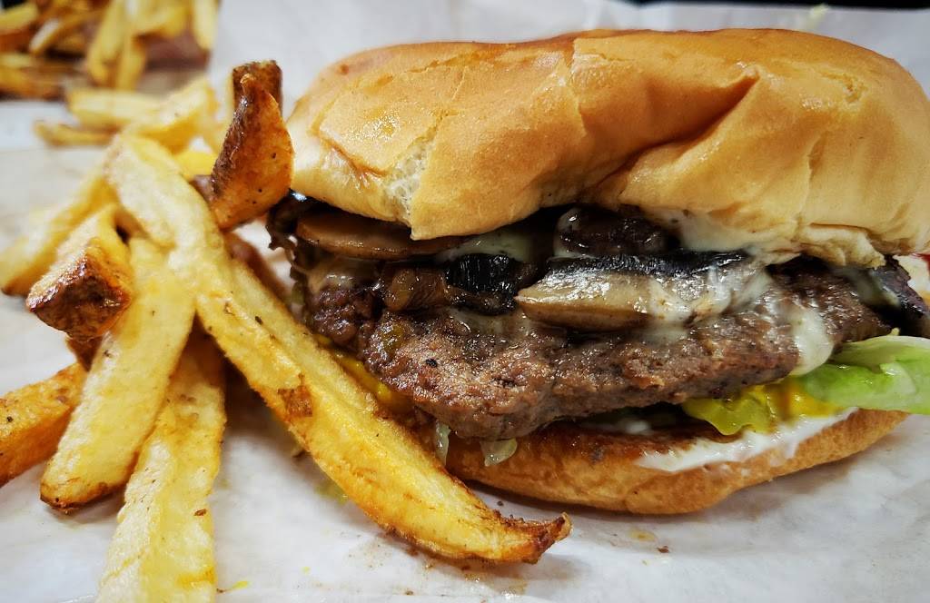 Burgerland | restaurant | 210 Main St, Sulphur Springs, TX 75482, USA | 9039195031 OR +1 903-919-5031