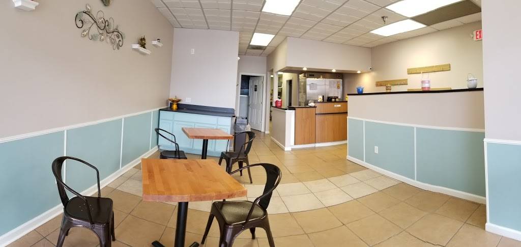 Kit Chen Thai | restaurant | 26639 Hoover Rd, Warren, MI 48089, USA | 5863541591 OR +1 586-354-1591