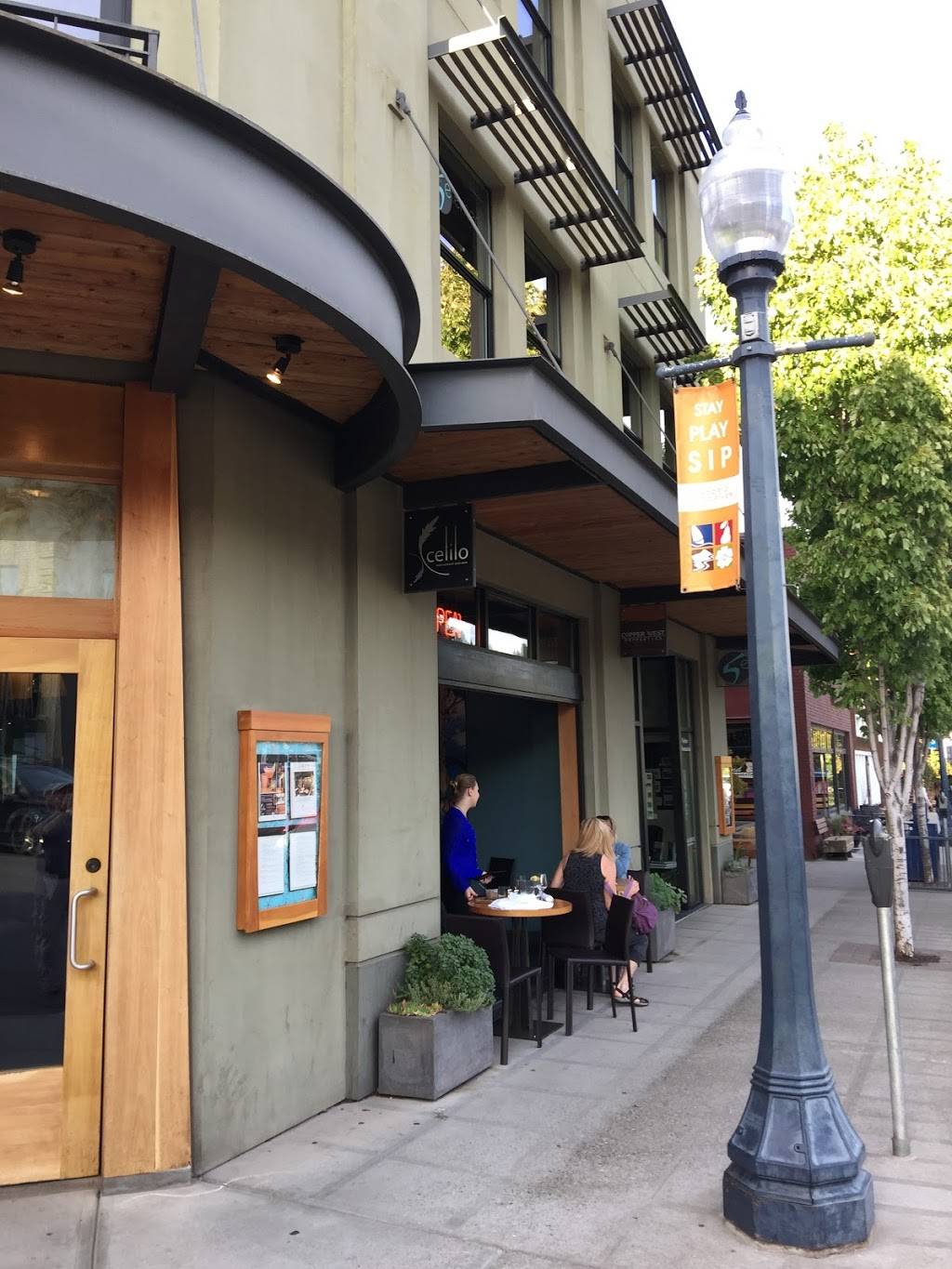 Celilo Restaurant & Bar | restaurant | 16 Oak St, Hood River, OR 97031, USA | 5413865710 OR +1 541-386-5710