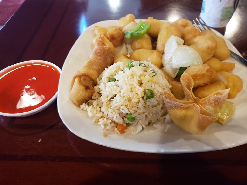 Mr. Huis 2 | restaurant | 4131 Pioneer Woods Dr, Lincoln, NE 68506, USA | 4024860111 OR +1 402-486-0111