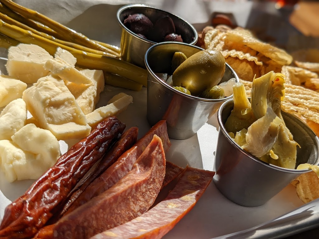 HRL Brewery & Pubbery | restaurant | 1100 N Central Ave, Medford, OR 97501, USA | 5414996373 OR +1 541-499-6373