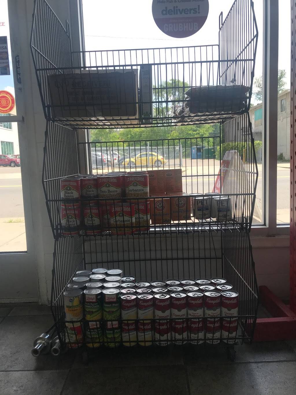 Halo Fish & Chicken Market | restaurant | 114 W Seven Mile Rd, Detroit, MI 48203, USA | 3133054165 OR +1 313-305-4165