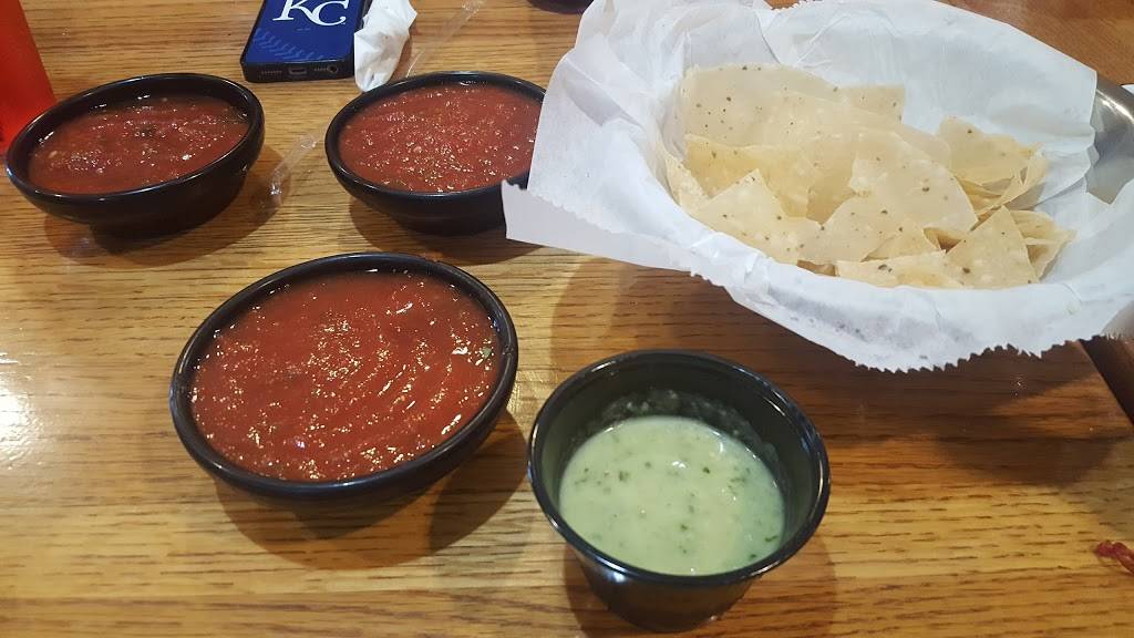 Fronteras Mexican Restaurant and Cantina | restaurant | 175 N Moonlight Rd, Gardner, KS 66030, USA | 9138842303 OR +1 913-884-2303