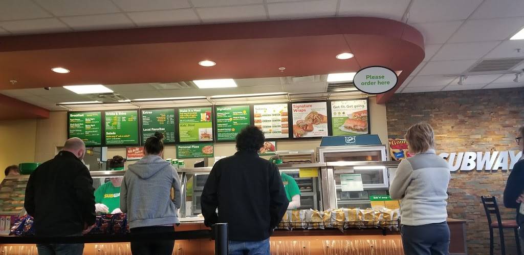 Subway Restaurants | restaurant | 37 Times Sq Mall Unit #48 & 50 Times Square Plaza, Mt Vernon, IL 62864, USA | 6182446281 OR +1 618-244-6281