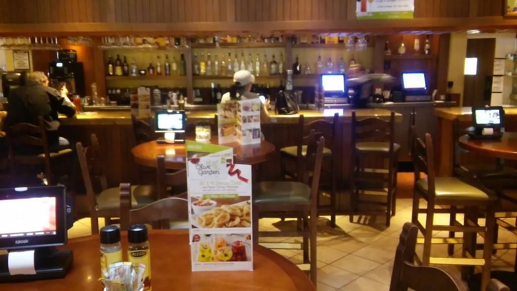 Olive Garden Italian Restaurant | meal takeaway | 4868 E Cactus Rd, Scottsdale, AZ 85254, USA | 6024944327 OR +1 602-494-4327