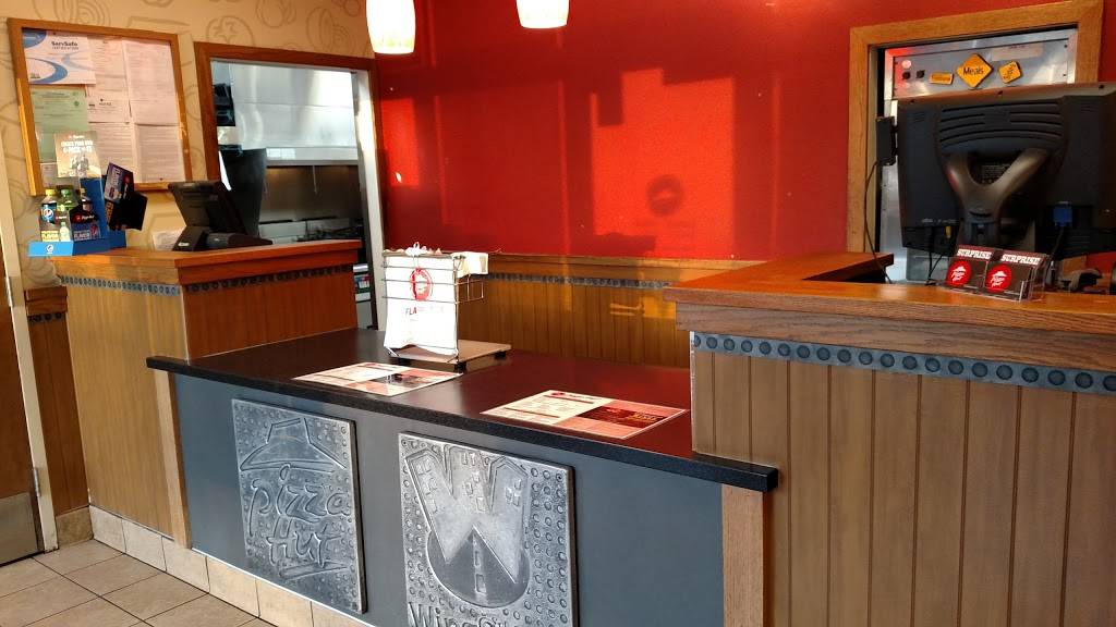 Pizza Hut | restaurant | 1480 Eastlake Pkwy #908, Chula Vista, CA 91915, USA | 6193974400 OR +1 619-397-4400