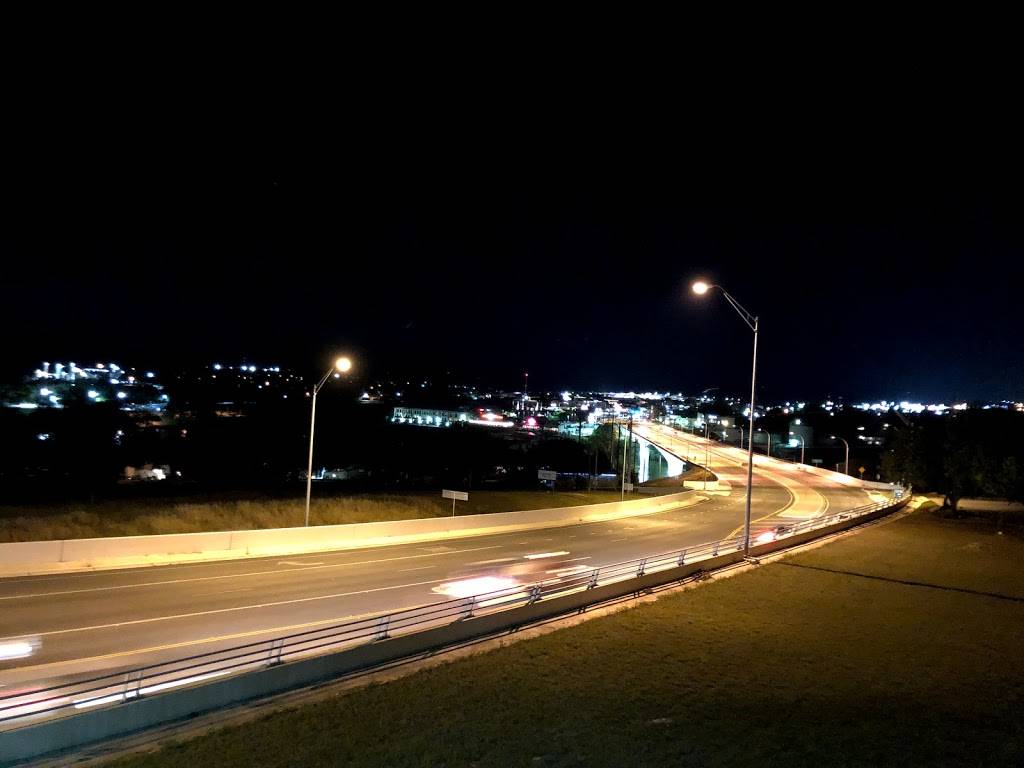 Starbucks | cafe | 301 Gateway N, Marble Falls, TX 78654, USA | 8306932134 OR +1 830-693-2134