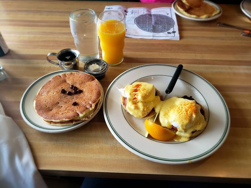 The Magnolia Pancake Haus | restaurant | 606 Embassy Oaks Ste 100, San Antonio, TX 78216, USA | 2104960828 OR +1 210-496-0828