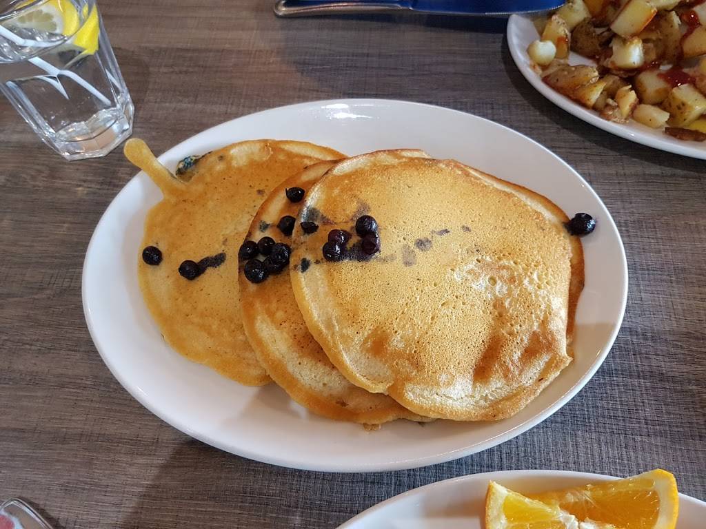 Cottage Canoe Restaurant | restaurant | 453 Dunlop St W, Barrie, ON L4N 1C3, Canada | 7057370086 OR +1 705-737-0086