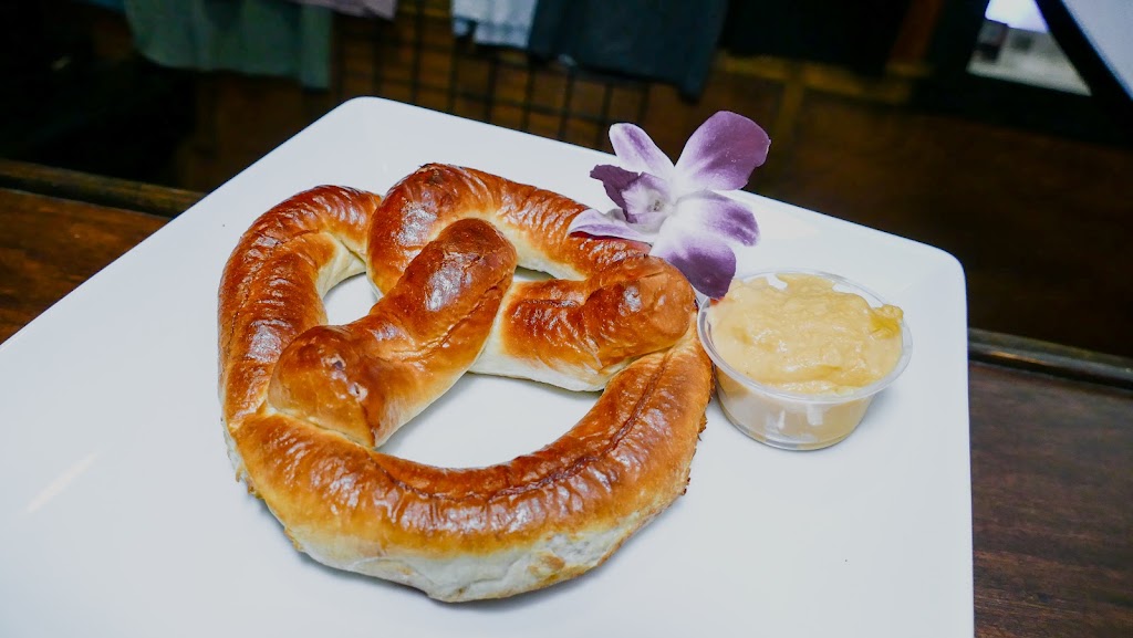 The Boardwalk | restaurant | 9426 Greenback Ln, Orangevale, CA 95662, USA | 9165102187 OR +1 916-510-2187