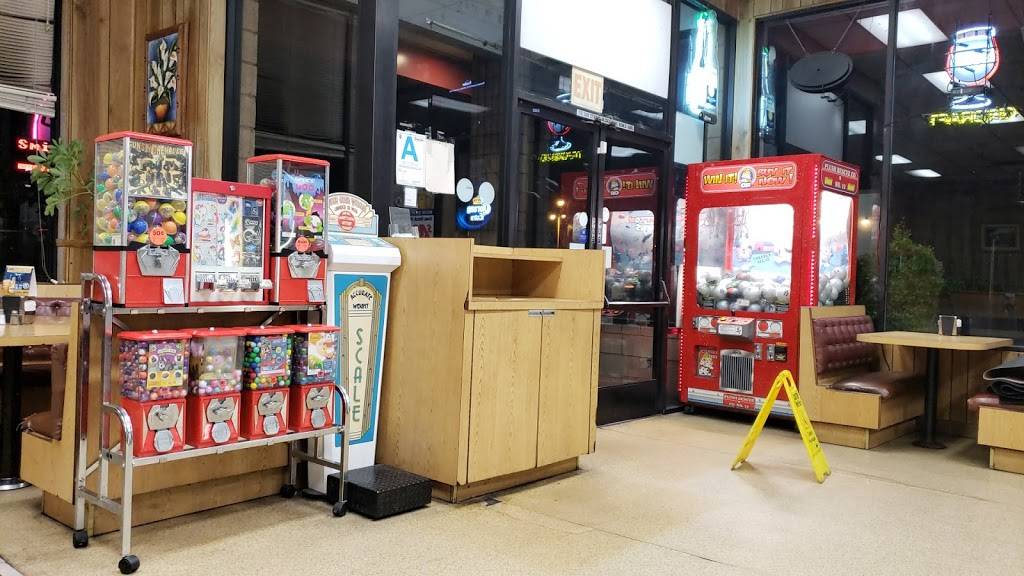 El Pueblo Burger | restaurant | 16025 Gale Ave, City of Industry, CA 91745, USA | 6263693911 OR +1 626-369-3911