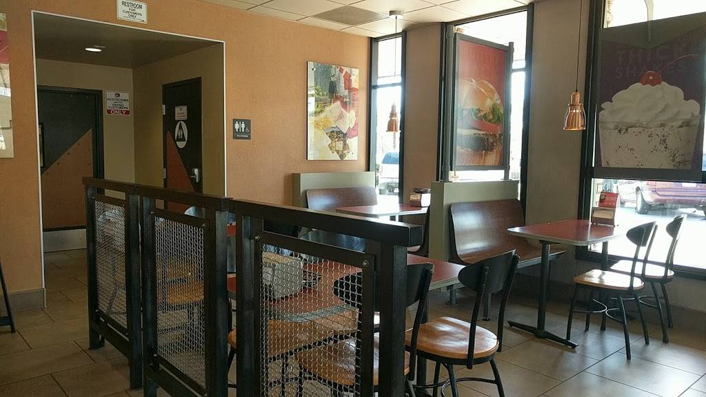 Jack in the Box | restaurant | 2304 Spring St, Paso Robles, CA 93446, USA | 8052389002 OR +1 805-238-9002