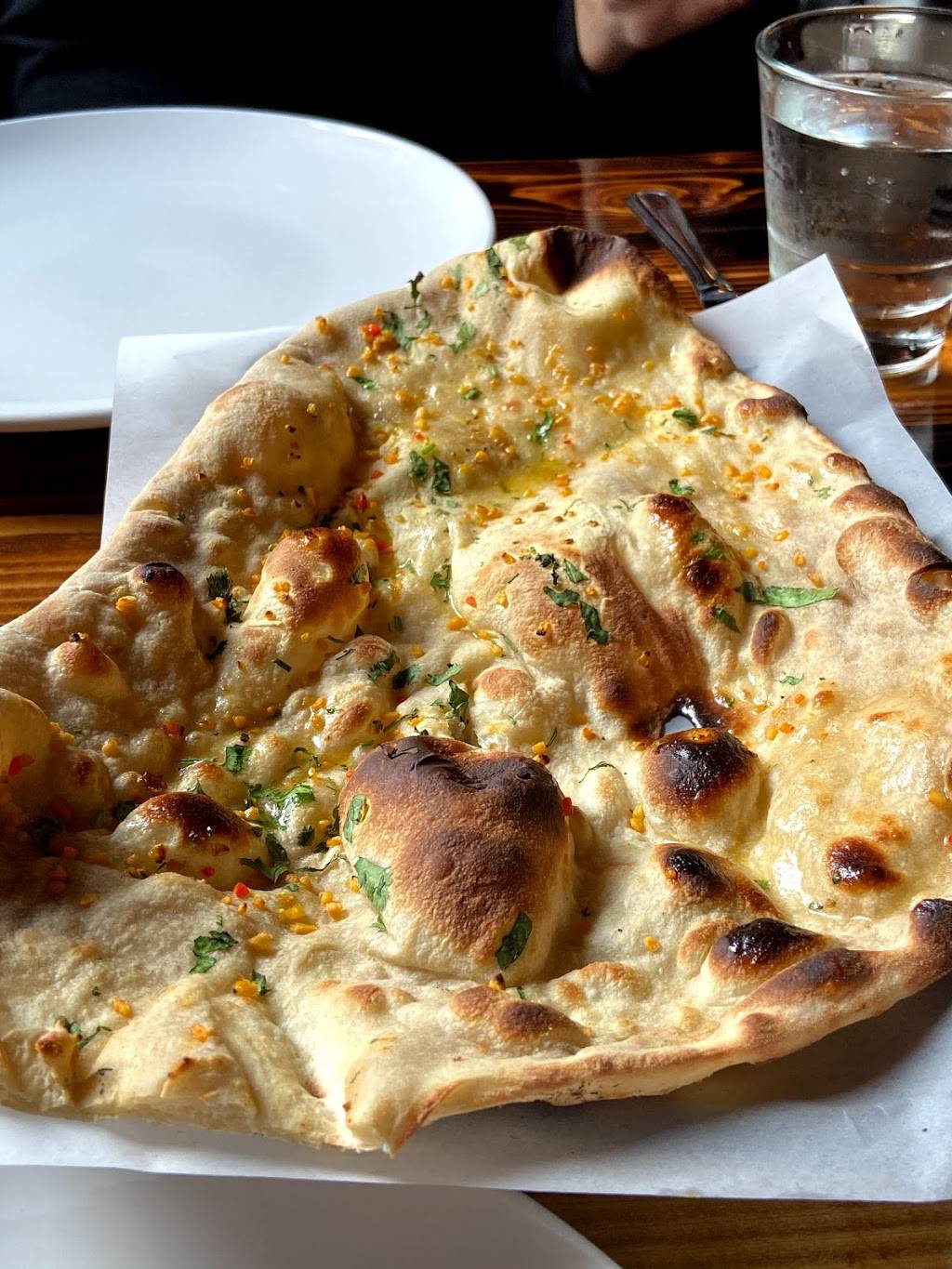 Bay Leaf Bar & Grill | restaurant | 18505 Bothell Way NE #105, Bothell, WA 98011, USA | 4259497555 OR +1 425-949-7555