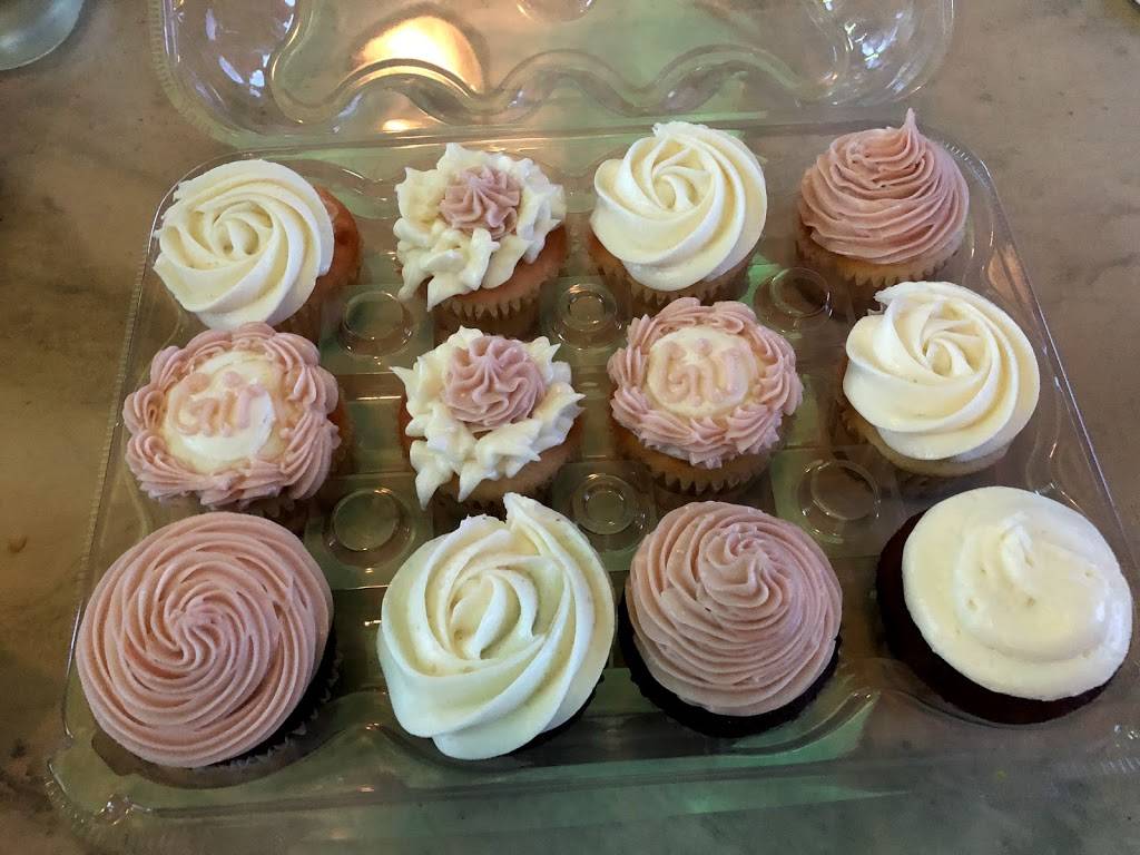 Furniture Factory Bar & Grill | restaurant | 619 Meridian St N #200, Huntsville, AL 35801, USA | 2565398001 OR +1 256-539-8001