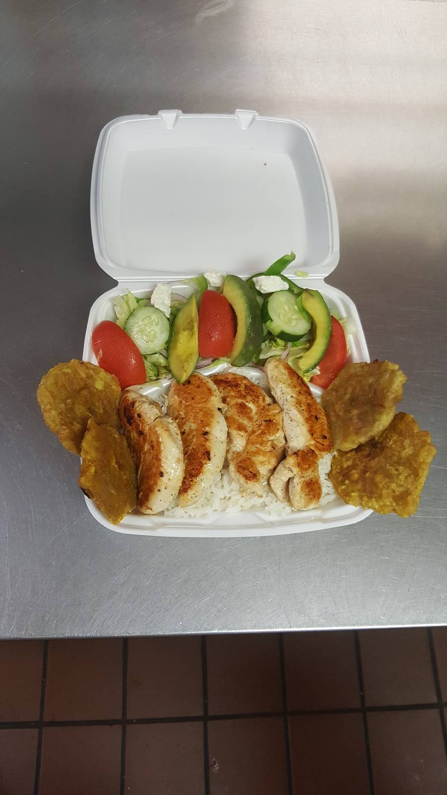 England Pizza | restaurant | 2840 Cottman Ave, Philadelphia, PA 19149, USA | 2153332323 OR +1 215-333-2323