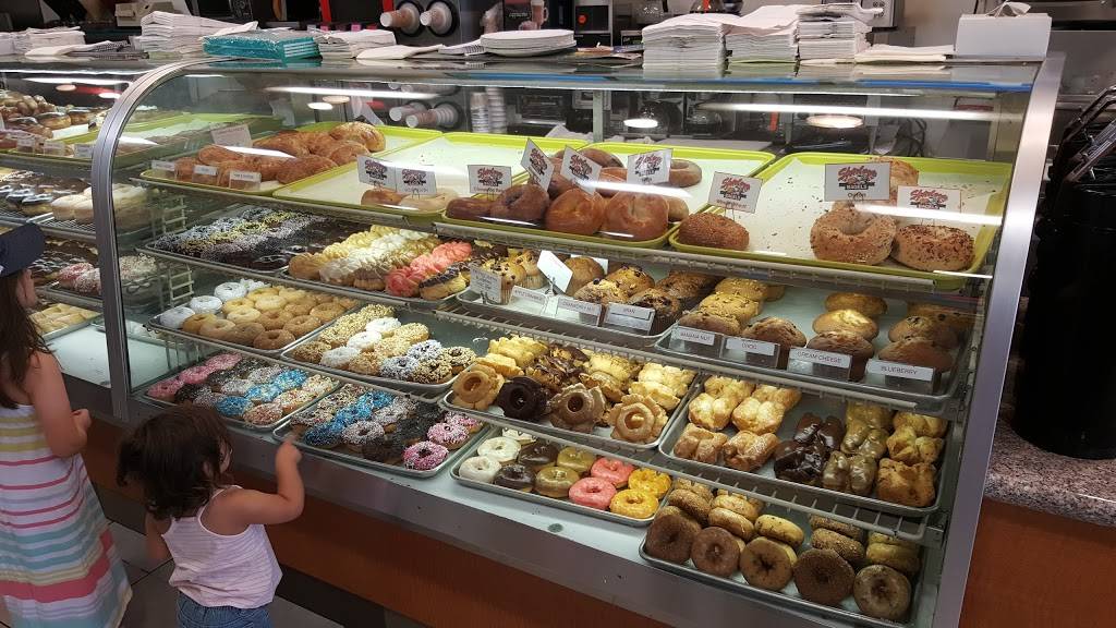 Donut Star Sandwiches and Bagels | cafe | 5365 Alton Pkwy # C, Irvine, CA 92604, USA | 8557336688 OR +1 855-733-6688