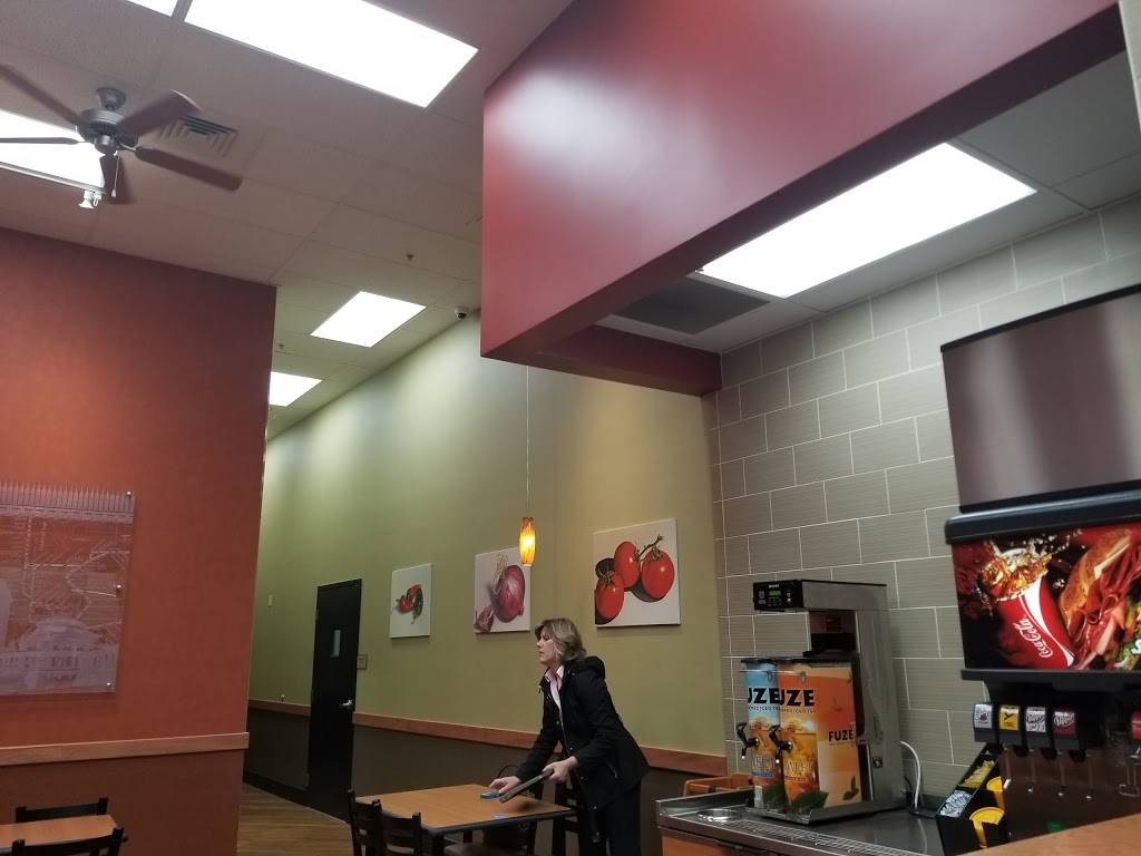 Subway | restaurant | 116 Lucy Ln, Waynesboro, VA 22980, USA | 5409411425 OR +1 540-941-1425