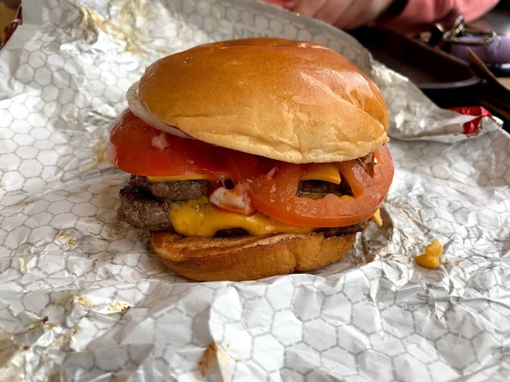 Wendys | restaurant | 410 N Maguire St, Warrensburg, MO 64093, USA | 6604291500 OR +1 660-429-1500