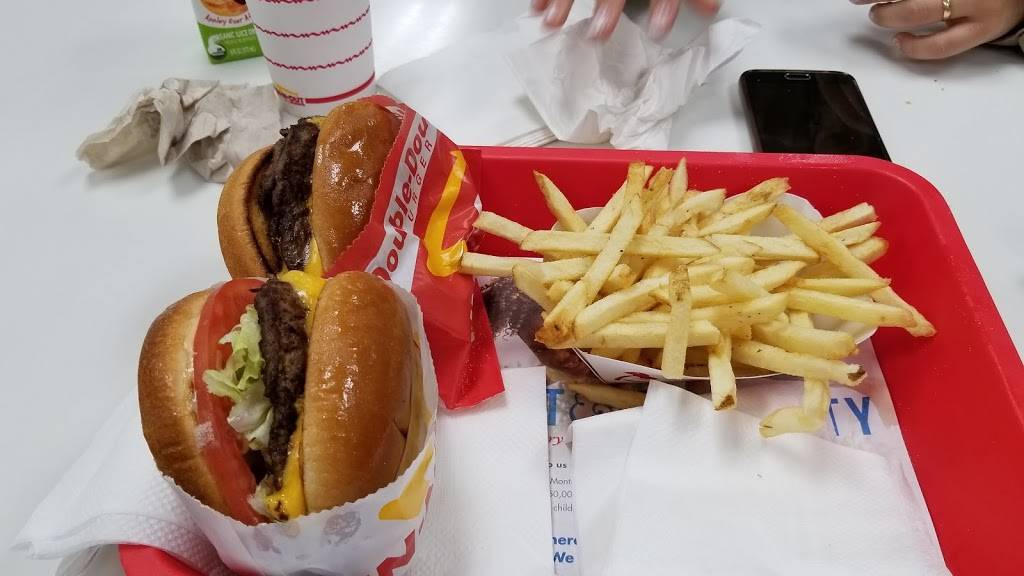 In-N-Out Burger | restaurant | 1350 Del Monte Blvd, Seaside, CA 93955, USA | 8007861000 OR +1 800-786-1000