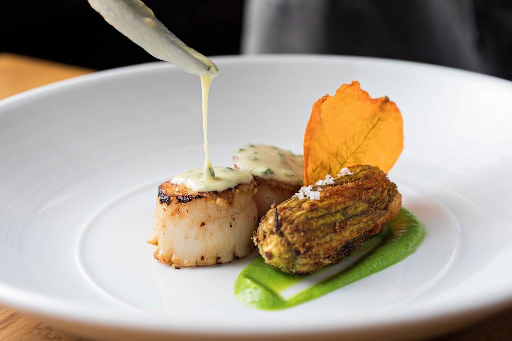 The Establishment | restaurant | 28 Broad St, Charleston, SC 29401, USA | 8437894028 OR +1 843-789-4028