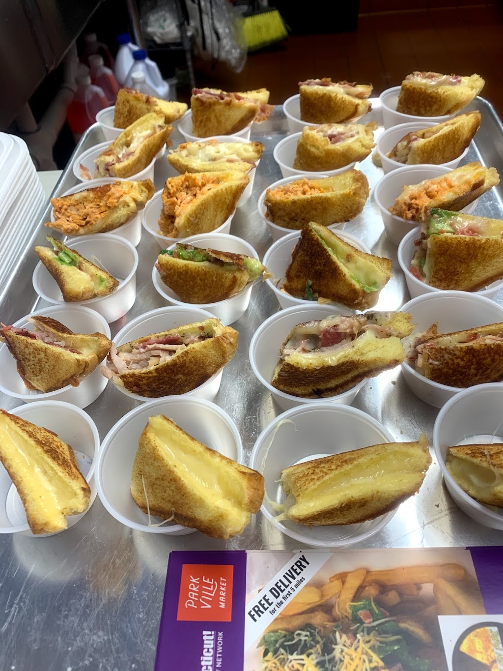 Melt Down On Park | restaurant | 1400 Park St, Hartford, CT 06106, USA | 8604706995 OR +1 860-470-6995