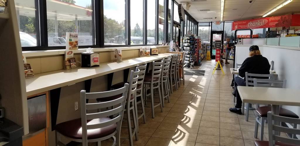 Speedy Café | restaurant | 2125 IN-13, Pierceton, IN 46562, USA | 5745942941 OR +1 574-594-2941