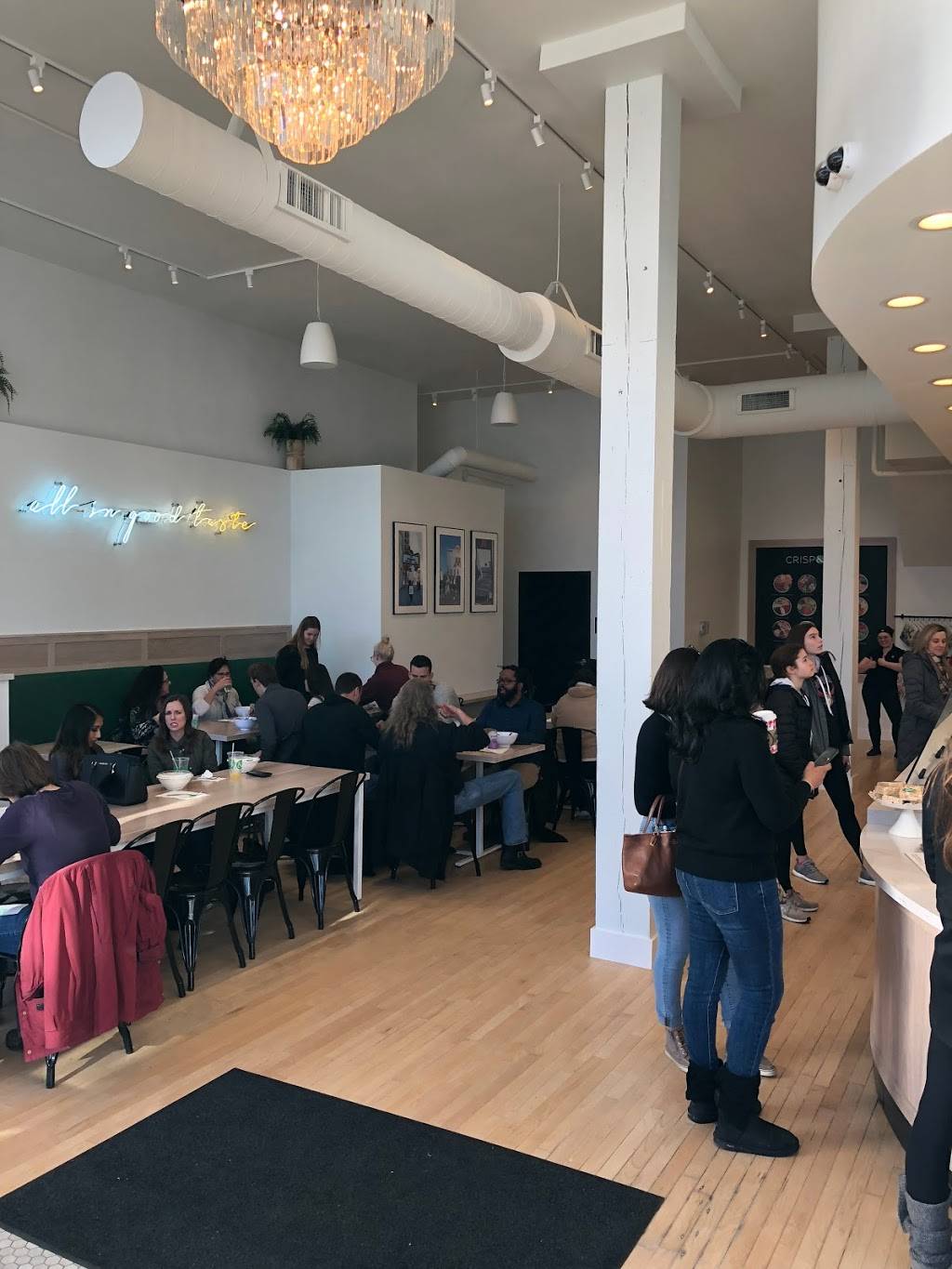 CRISP & GREEN | restaurant | 411 14th Ave SE, Minneapolis, MN 55414, USA | 6122081471 OR +1 612-208-1471