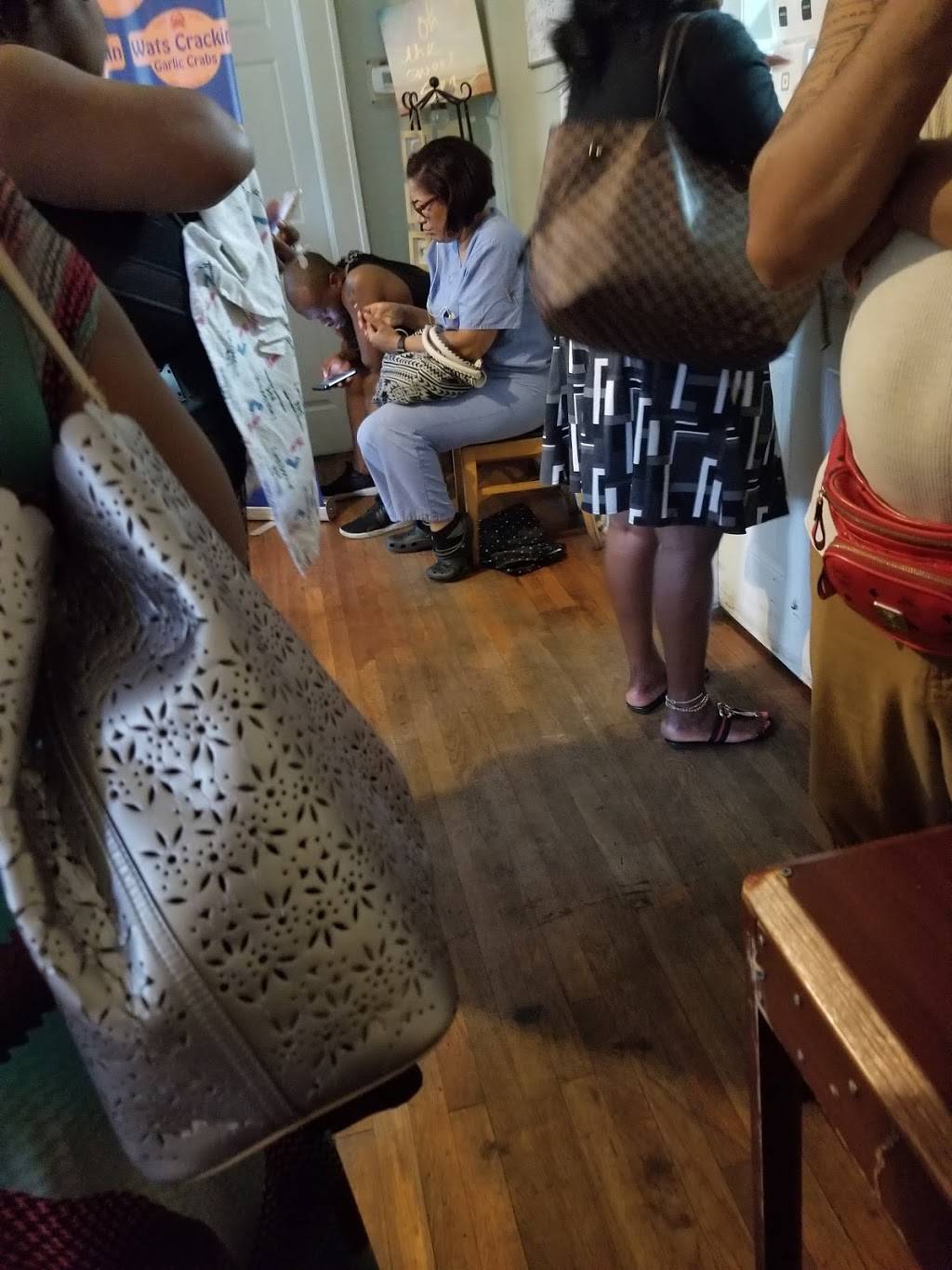 Whats Crakin | restaurant | 2478 Amelia Ave, Decatur, GA 30032, USA | 4048395688 OR +1 404-839-5688