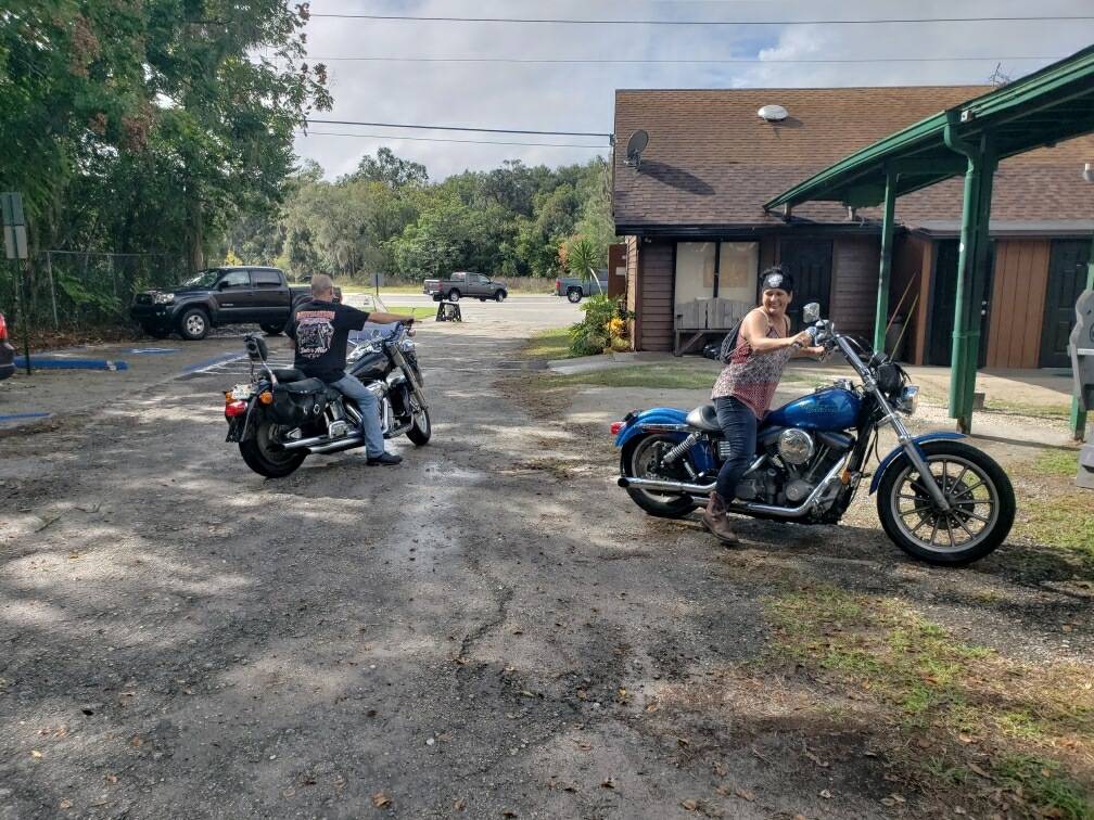 Dales Ales | restaurant | 2400 N Volusia Ave, Orange City, FL 32763, USA | 3862184450 OR +1 386-218-4450