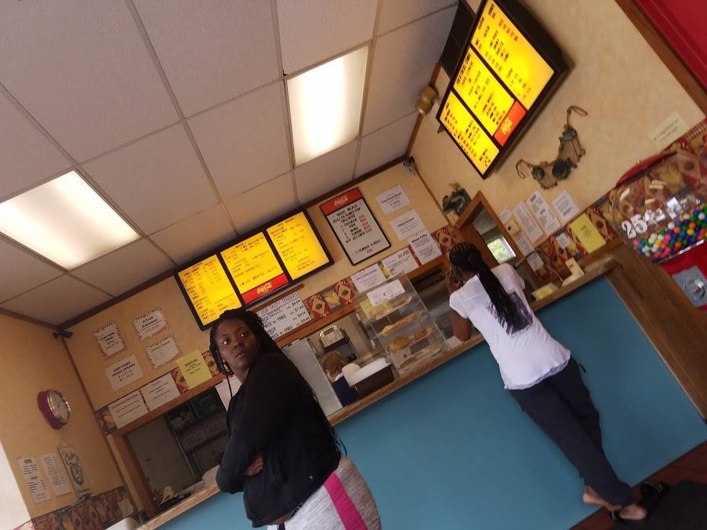 Fish N Chicks | restaurant | 1177 S Getty St, Muskegon, MI 49442, USA | 2317222115 OR +1 231-722-2115