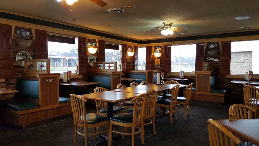 Pizza Hut | meal takeaway | 4318 Grand Haven Rd, Muskegon, MI 49441, USA | 2317984511 OR +1 231-798-4511