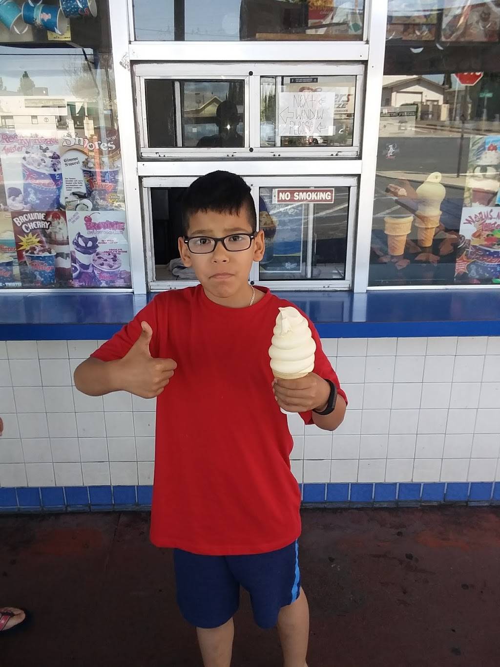 Fosters Freeze | restaurant | 400 E 18th St, Antioch, CA 94509, USA | 5107576441 OR +1 510-757-6441