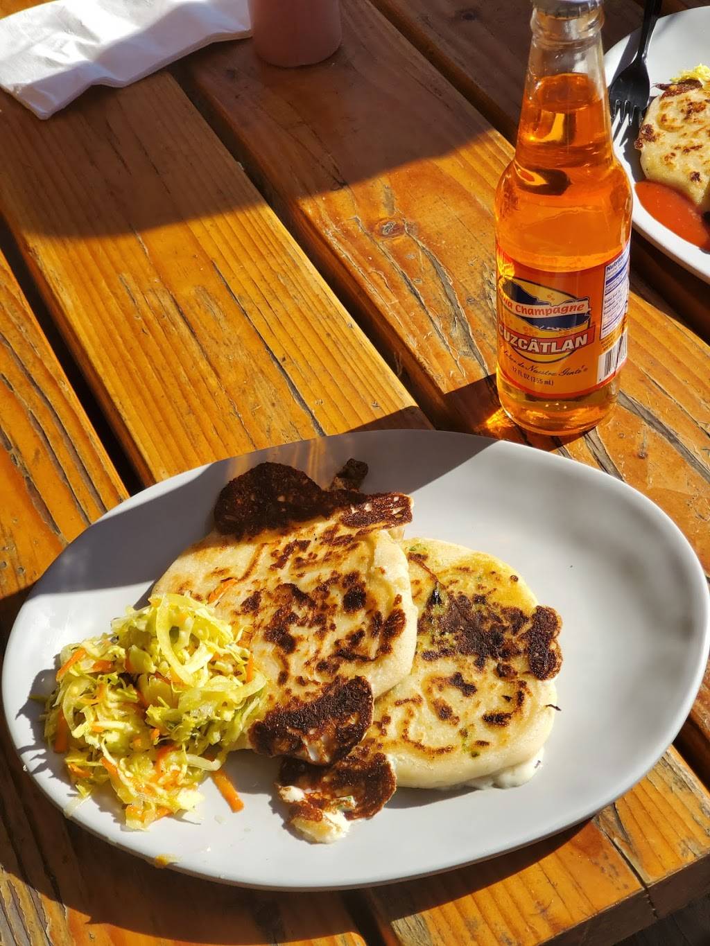 LA puerta Pdx Salvadorian Street Food | restaurant | 1331 N Killingsworth St, Portland, OR 97217, USA | 3608203522 OR +1 360-820-3522