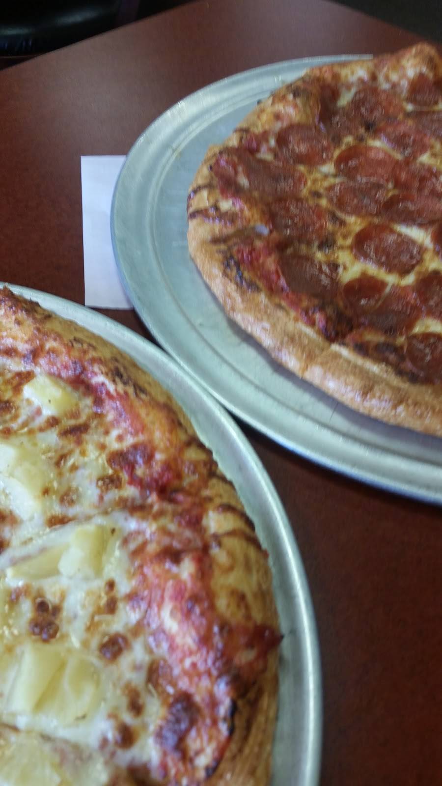 The Pizzas Champ | restaurant | 2709 E Grand River Ave, Howell, MI 48843, USA | 5175792249 OR +1 517-579-2249
