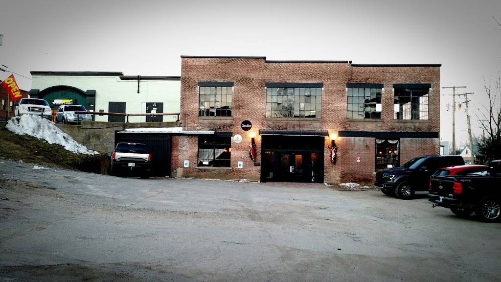 Grotto | restaurant | 5 Railroad Square, Plymouth, NH 03264, USA | 6039601063 OR +1 603-960-1063