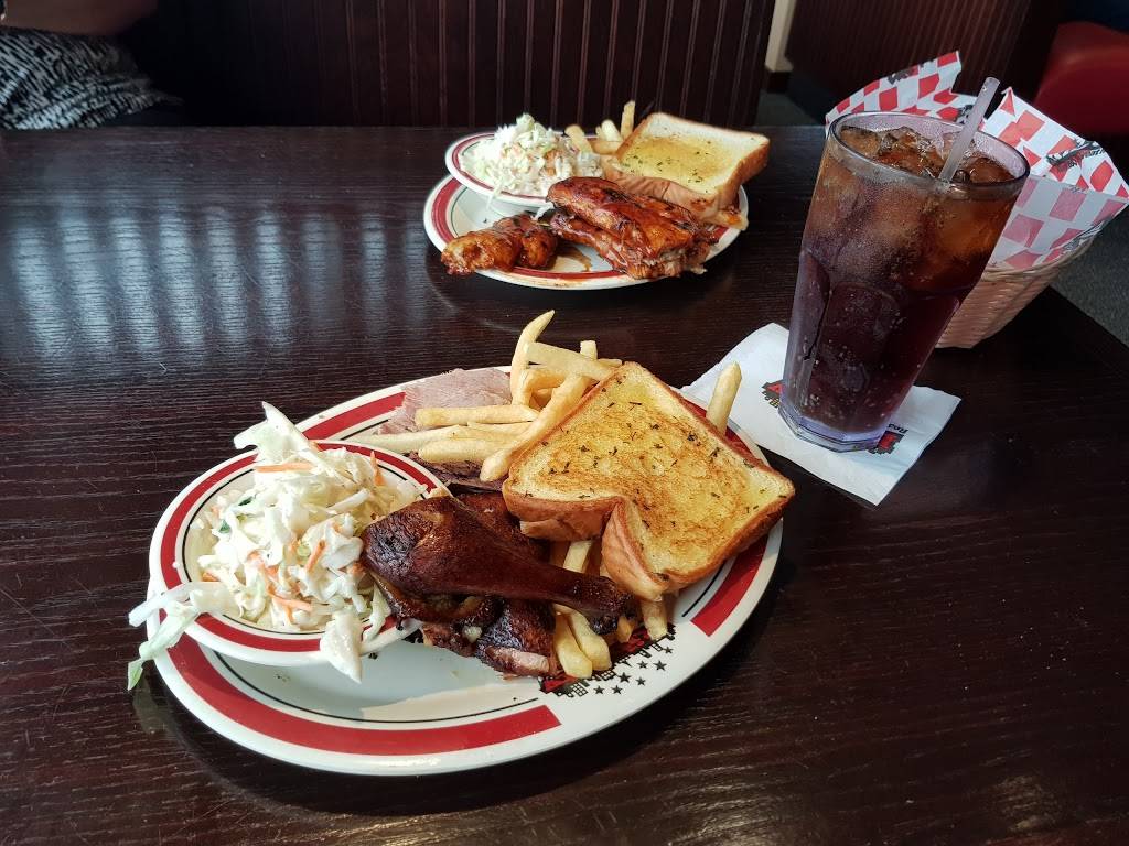 Rib City | restaurant | 6830 Shoppes at Plantation Dr, Fort Myers, FL 33912, USA | 2392257427 OR +1 239-225-7427