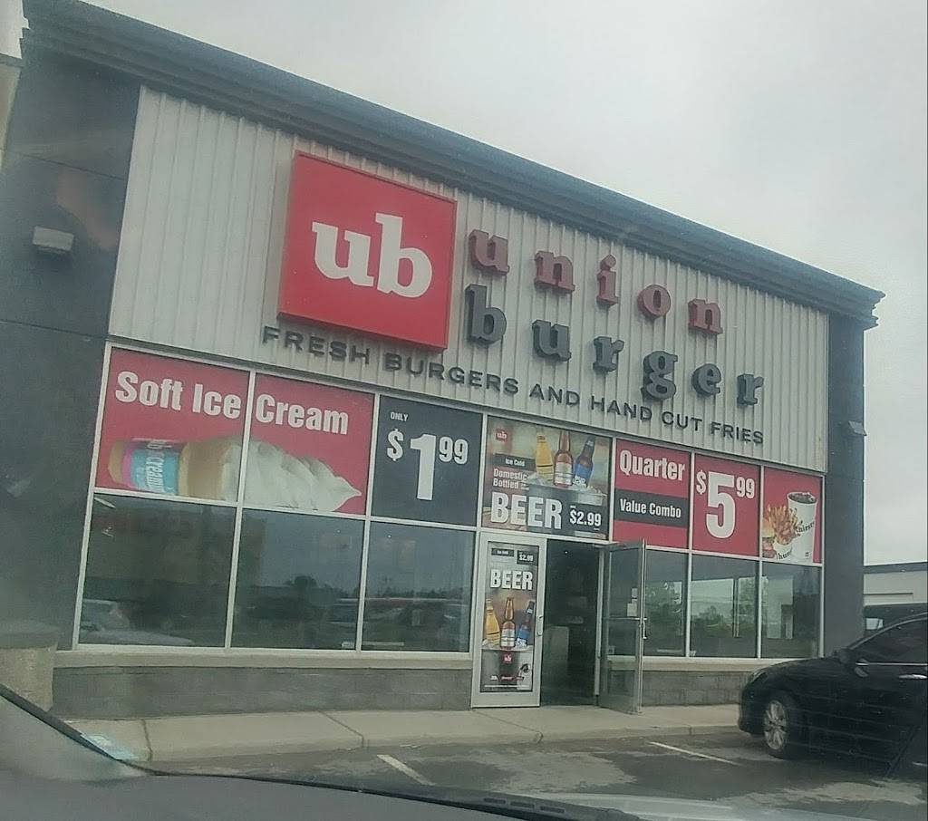 Chucks Roadhouse Bar & Grill | restaurant | 9 Jim Kimmett Blvd, Napanee, ON K7R 0B3, Canada | 6133546200 OR +1 613-354-6200