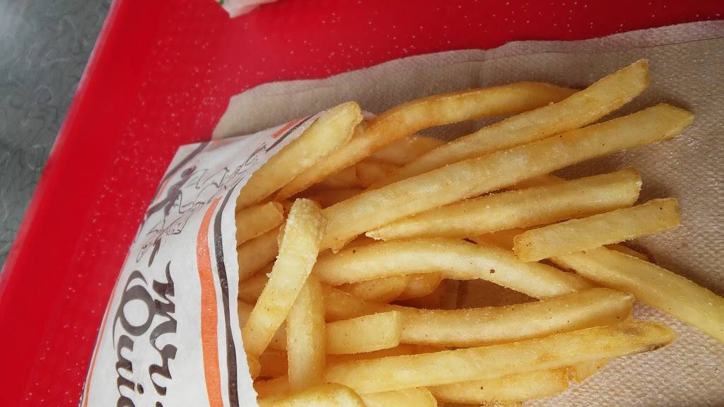 Mr Quick Drive In | restaurant | 5501 E Apple Ave, Muskegon, MI 49442, USA | 2317882393 OR +1 231-788-2393