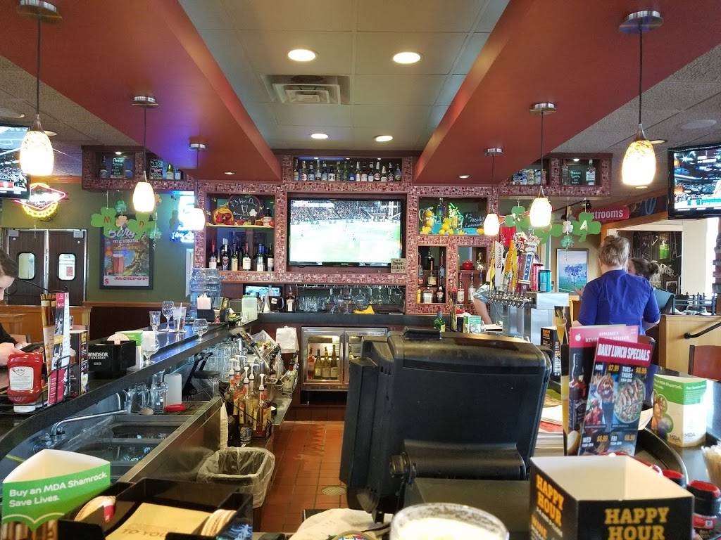 Applebees Grill + Bar | restaurant | 1335 Town Centre Dr, Eagan, MN 55123, USA | 6516867022 OR +1 651-686-7022