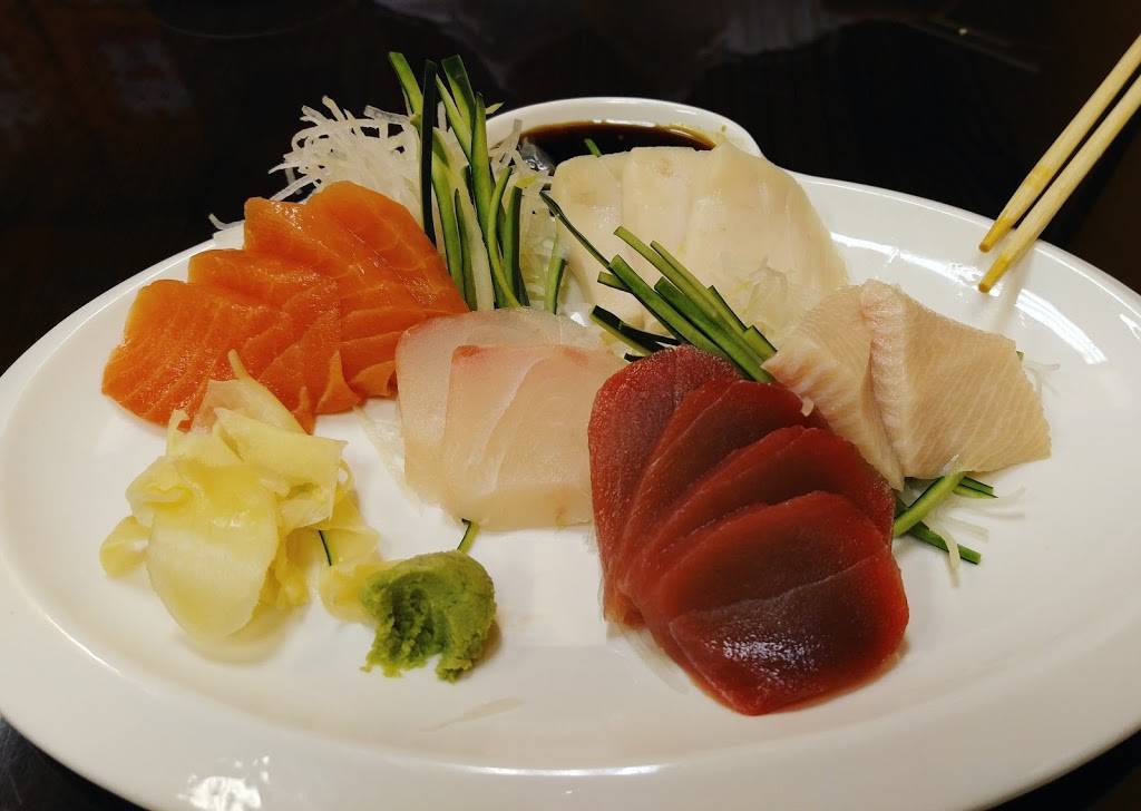 Pat GoGo Sushi And Thai | restaurant | 1649 Forum Pl #4A, West Palm Beach, FL 33401, USA | 5615075510 OR +1 561-507-5510