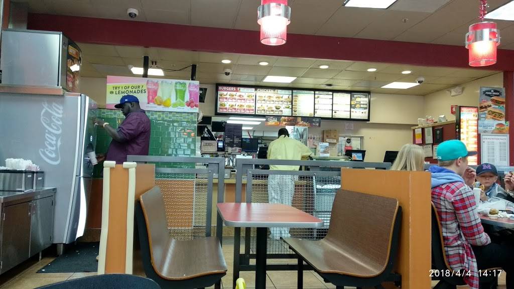 Jack in the Box | restaurant | 2739 Taylor St, San Francisco, CA 94133, USA | 4156744129 OR +1 415-674-4129