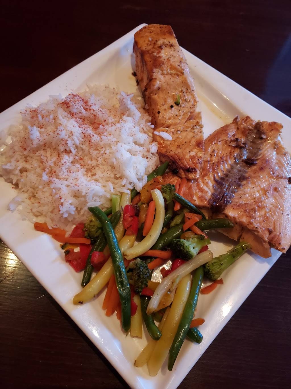 Mazzika Mediterranean Restaurant and hookah lounge | restaurant | 4800 Colley Ave, Norfolk, VA 23508, USA | 7574890028 OR +1 757-489-0028