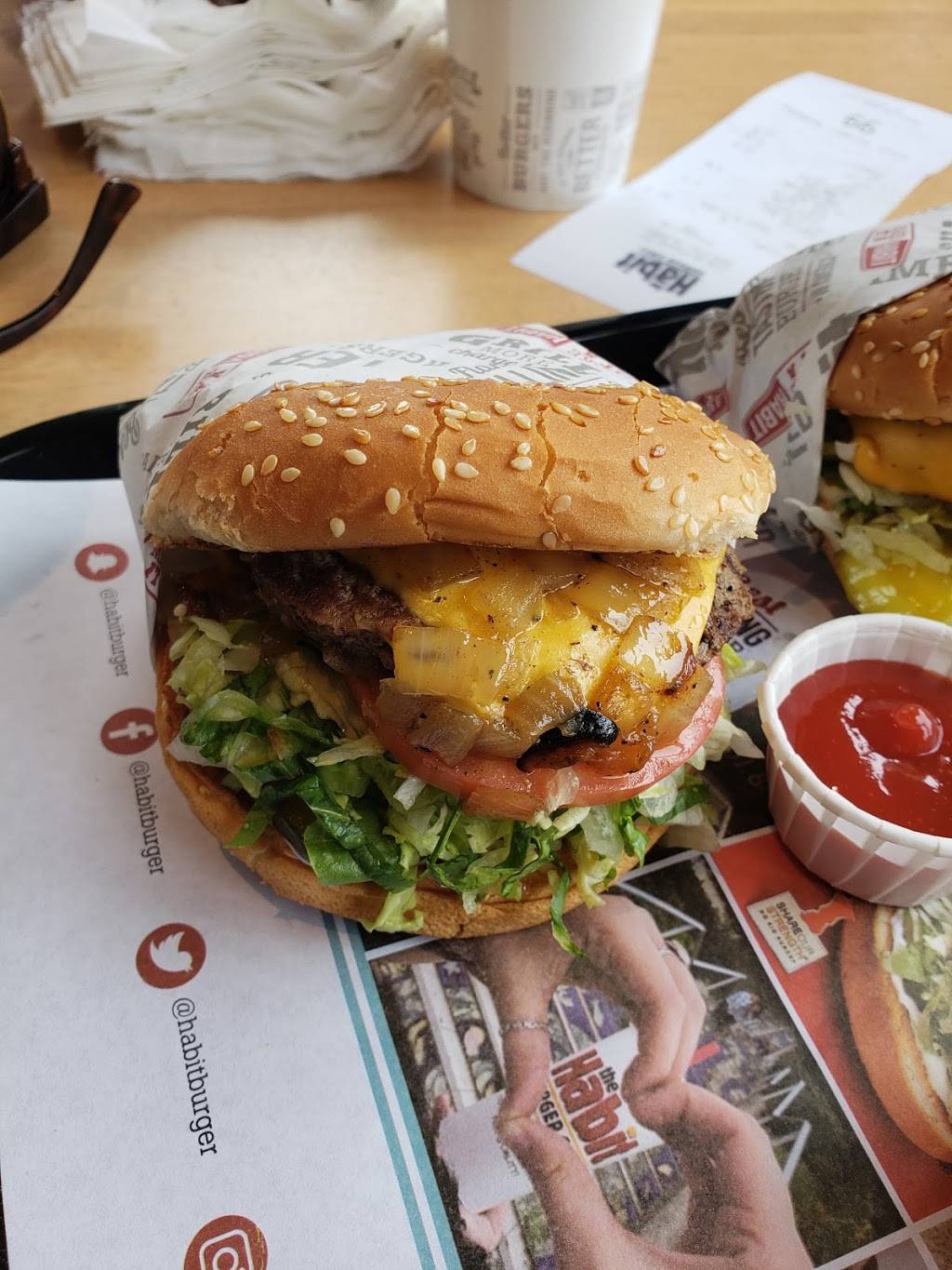 Habit Burger | restaurant | 2120 California Ave, Sand City, CA 93955, USA | 8312509330 OR +1 831-250-9330