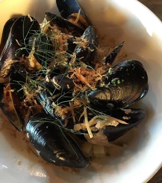 Joli | restaurant | 618 NW 65th St, Seattle, WA 98117, USA | 2064207259 OR +1 206-420-7259