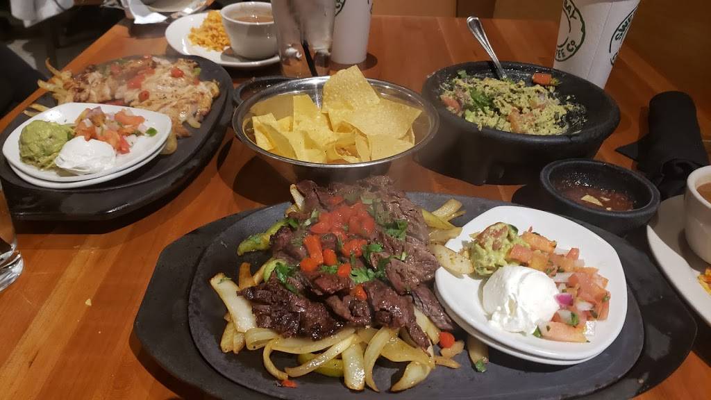 Cantina Laredo | restaurant | 1001 Branson Landing Blvd, Branson, MO 65616, USA | 4173346062 OR +1 417-334-6062