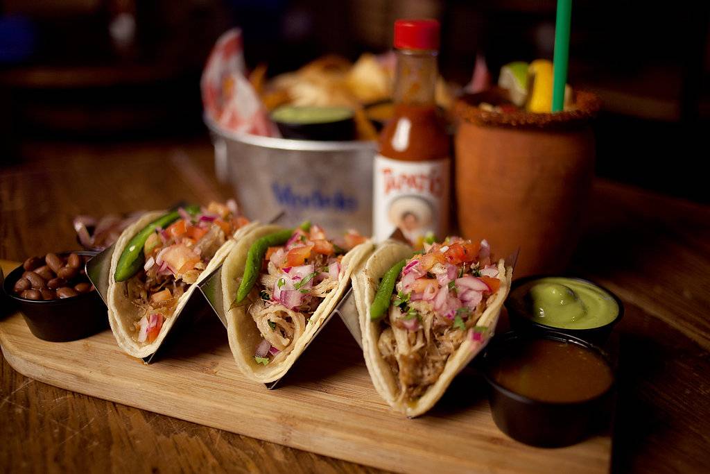 El Rincon de Los Remedios | restaurant | 923 N Pecos Rd, Las Vegas, NV 89101, USA | 7026420782 OR +1 702-642-0782